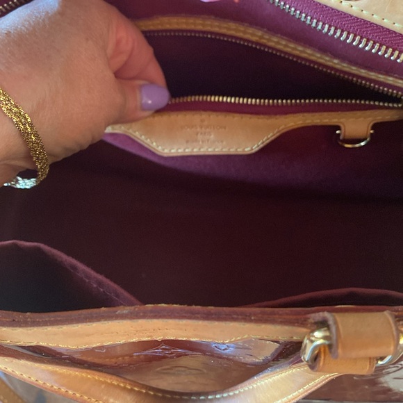 LV bag color  wine Good condition! - Picture 5 of 7